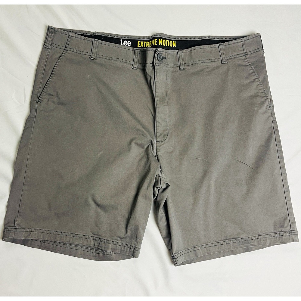Lee Extreme Motion Men's Gray Chino Shorts Flat Front Cotton/Spandex
